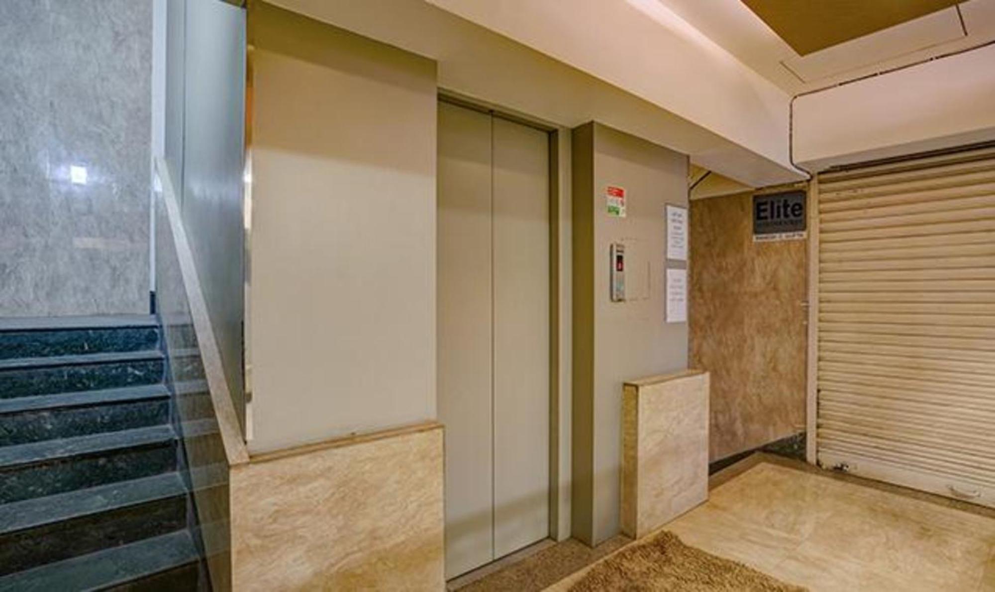 FabHotel Veera Residency Mumbai  Buitenkant foto